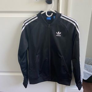 adidas zip up🌟🌟